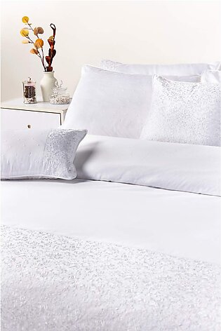 Lily White T-400 Embroidered Quilt Cover Set