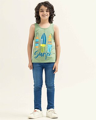 Basic Description:

A VEST FEATURING A SCOOP NECK, ALONG WITH GRAPHICS ON THE FRONT.

Fabric:

JERSEY