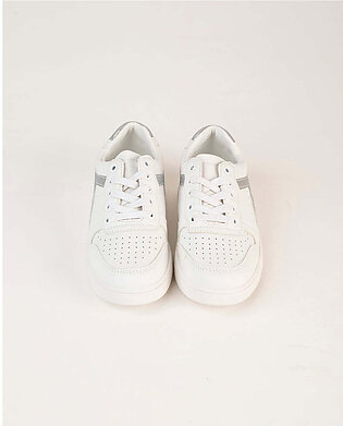 Product Title: Sneakers White COLOR
MATERIAL & CARE:

Machine or handwash upto 30¡C/86F
Gentle cycle
Do not dry in direct sunlight
Do not bleach
Do not iron directly on prints/embroidery