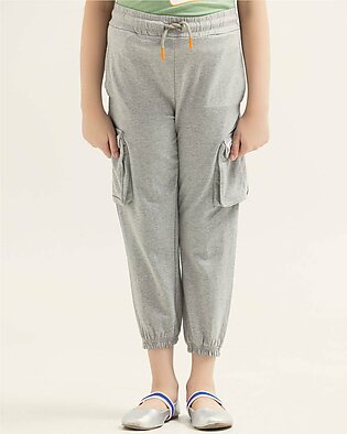 Basic Description:

TROUSERS FEATURING AN ELASTICATED WAISTBAND WITH FRONT ADJUSTABLE DRAWSTRINGS AND POCKETS.

Fabric:

JERSEY