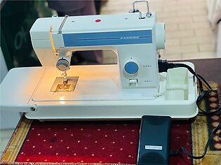 Janome Simple Sewing Machine