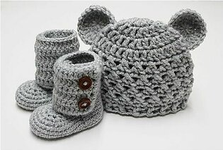 Cap And Shoes Set / Hat And Booties For Baby Girls / Newborns Winter Dress / Baby Set