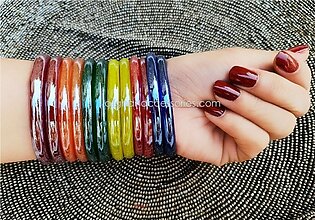 Traditional Marble Glass Bangles / Crystal Karay in MultiColour available in size of 60 mm (2.4/ Do ) 65 mm (2.6/ Sawa Do ) , 70 mm ( 2.8/ Dhai) for girls and women