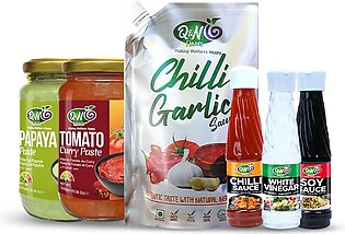 Q&n Flavors Papaya Paste 300gm (پاپیٹا پیسٹ 300 گرام)/ Tomato Curry Paste 300gm (ٹماٹر کا کری پیسٹ 300 گرام)/ Chilli Garlic Sauce 400 Gm (مرچ لہسن کی چٹنی 400 گرام)/ Trio Pack(soy/chilli/vinegar) Sauce