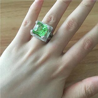 High Quality Elegant Green Big Rhinestone Crystal Ring Wedding and Engagement Rings For women