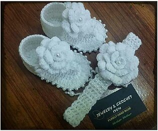 Woolen Shoes And Headband Set For Baby Girl / Babies Booties For Newborn Girl / Babies Crochet Items / Babies Accessories