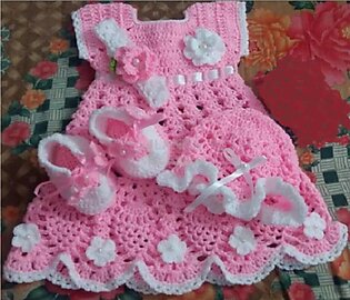 crochet woolen baby girl dress / frock set