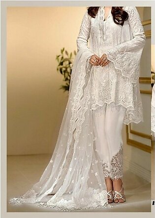 Luxury White Dress in chiffon fabric