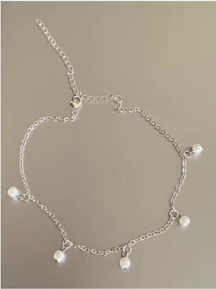 Delicate Pearl Choker Necklace