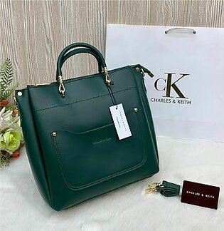 ​CHARLES & KEITH Size :11.5" by 11" BIG SIZE Stylish Shoulder Style With Branded Tag
