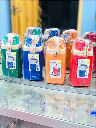 Kids School Water Bottle/Water Bottles With Strap For Girls/Hot And Cold Plastic Water Bottles Of Random Colors(Medium Size-950 ML)