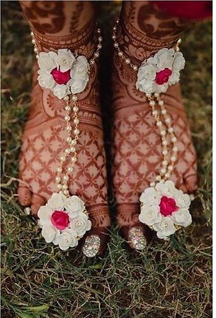 Artificial flower Jewellery for mehndi, flower Jewellery anklets for girls