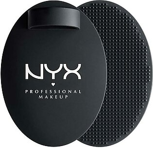 NYX PROFESSIONAL MAKEUP On The Spot Brush Cleansing Pad