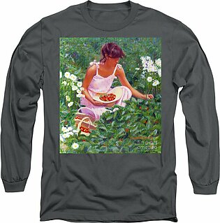 Picking Strawberries Long Sleeve T-Shirt