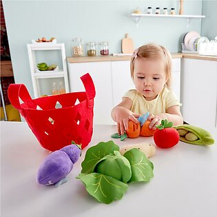 Hape Kitchen Food Playset Toddler Vegetable Basket, 7 Piece